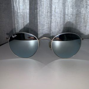 Circular Silver Reflective Ray-Bans